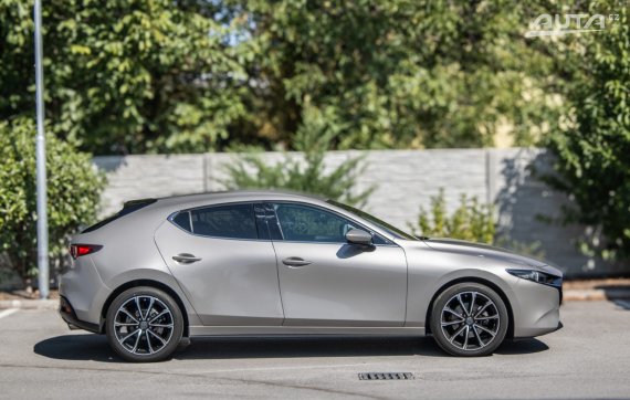 Mazda 3 e-Skyactiv 2023 Hybrid 110kW AT/6 / AJ NA SPLÁTKY / PROTIÚČET 2023 hnědá