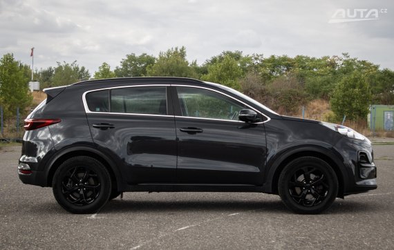 Kia Sportage 1.6 CRDi +48V MHEV Black Edition A/T, 100kW / AJ NA SPLÁTKY / PROTIÚČET 2021 šedá