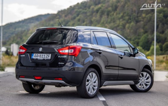 Suzuki SX4 S-cross 2019 82kW MT/5 4x4 / AJ NA SPLÁTKY / PROTIÚČET 2019 černá