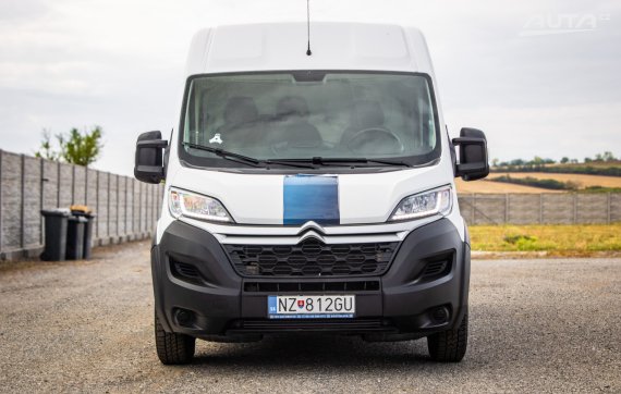 Citroën Jumper Furgon 2.0 BlueHDi L4H2, 120kW, M6 / AJ NA SPLÁTKY / PROTIÚČET / 2018 bílá