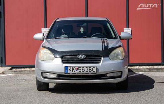 Hyundai Accent 1.5 CRDi VGT, 81kW (2009) / AJ NA SPLÁTKY / PROTIÚČET / 2009 stříbrná metalíza