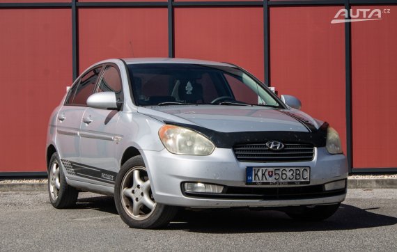 Hyundai Accent 1.5 CRDi VGT, 81kW (2009) / AJ NA SPLÁTKY / PROTIÚČET / 2009 stříbrná metalíza