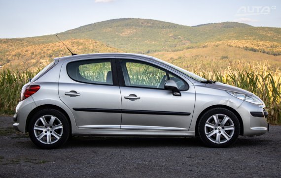 Peugeot 207 1.6 HDi, 66kW, M5, 5d. / AJ NA SPLÁTKY / PROTIÚČET / 2007 šedá