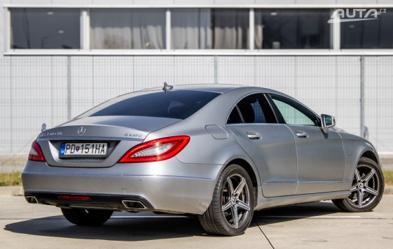 Mercedes-Benz CLS Kupé 350 4MATIC CDI BE 195kW AT/7 / AJ NA SPLÁTKY / PROTIÚČET 2012 šedá