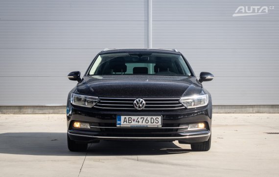 Volkswagen Passat Variant 2.0 TDI BMT DSG, 110kW, A6 / AJ NA SPLÁTKY / PROTIÚČET / 2015 černá