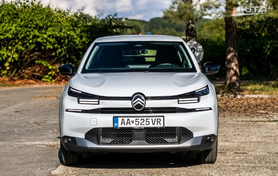 Citroën C4 PureTech 130 EAT8 96kW 2025 / AJ NA SPLÁTKY / PROTIÚČET 2025 bílá