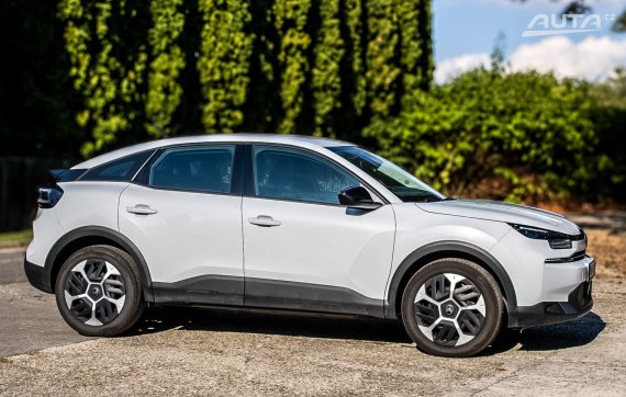 Citroën C4 PureTech 130 EAT8 96kW 2025 / AJ NA SPLÁTKY / PROTIÚČET 2025 bílá