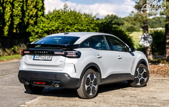 Citroën C4 PureTech 130 EAT8 96kW 2025 / AJ NA SPLÁTKY / PROTIÚČET 2025 bílá