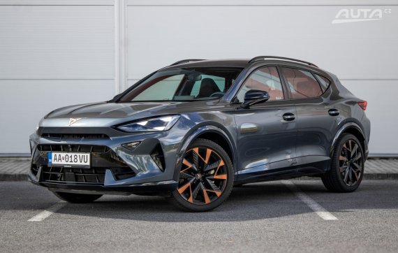 Cupra Formentor AT/7 245kW 4x4 / AJ NA SPLÁTKY / PROTIÚČET