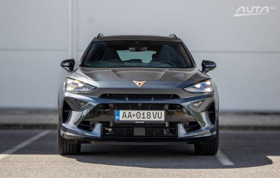 Cupra Formentor AT/7 245kW 4x4 / AJ NA SPLÁTKY / PROTIÚČET 2025 šedá