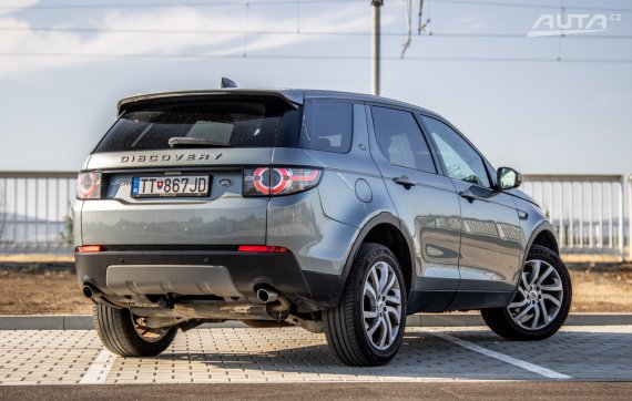 Land Rover Discovery Sport 2.0 TD4 110kW AT/9 2017 / AJ NA SPLÁTKY / PROTIÚČET 2017 šedá