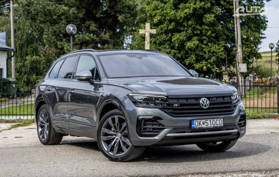 Volkswagen Touareg R-Line ONE Million 4Motion Tiptronic 210kW / AJ NA SPLÁTKY / PROTIÚČET 2020 šedá
