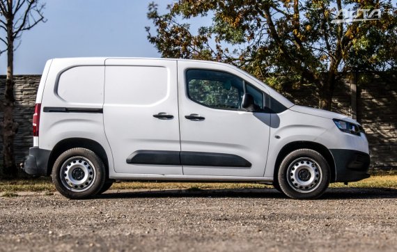 Toyota Proace City MT/5 75kW 2022 / AJ NA SPLÁTKY / PROTIÚČET 2022 bílá