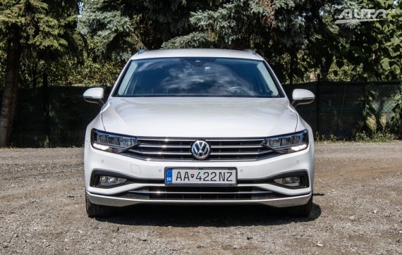 Volkswagen Passat Variant Business 2020 88kW AT/7 / AJ NA SPLÁTKY / PROTIÚČET 2020 bílá