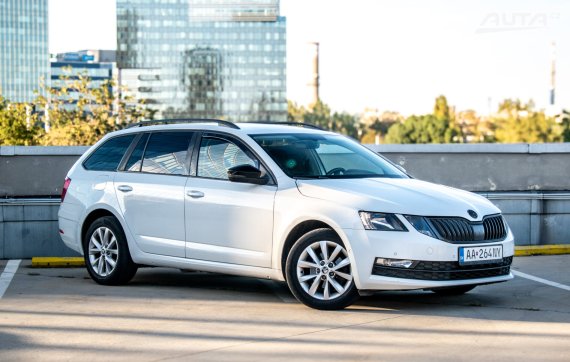 Škoda Octavia Combi 1.6 TDI 85kW AT/7 2017 / AJ NA SPLÁTKY / PROTIÚČET 2017 bílá