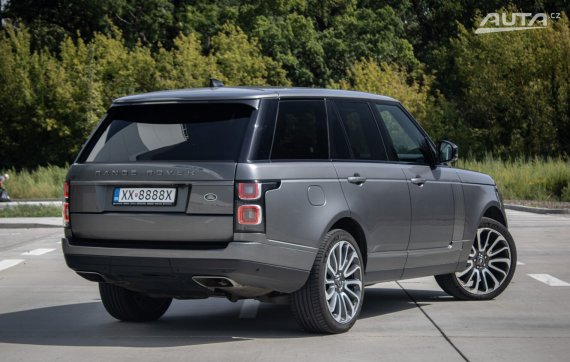 Land Rover Range Rover 4.4D SDV8 LWB 4WD / 250kW / A8 / ZÁRUKA / AJ NA SPLÁTKY / PROTIÚČET 2018 šedá