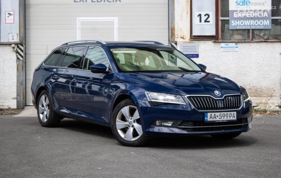 Škoda Superb Combi 1.6 TDI, 88kW (2017) / AJ NA SPLÁTKY / PROTIÚČET / 2017 modrá