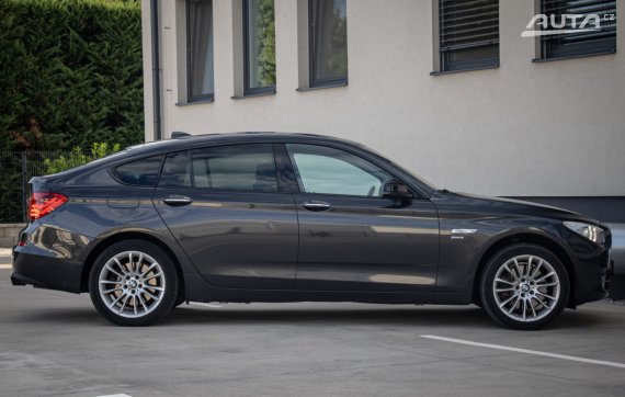 BMW Rad 5 GT 535d xDrive / 220kW / A8 / AJ NA SPLÁTKY / PROTIÚČET 2011 šedá