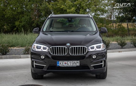 BMW X5 xDrive40e Plug-in Hybrid, A/T, 230 kW (2016) / AJ NA SPLÁTKY / PROTIÚČET / 2016 hnědá