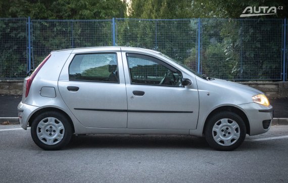 Fiat Punto 1.2, 44kW, M5, 5d. / AJ NA SPLÁTKY / PROTIÚČET / 2006 šedá