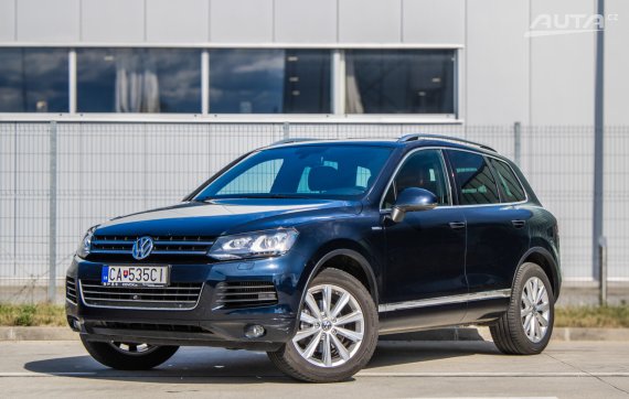 Volkswagen Touareg 3.0 V6 TDI 240k 4Motion Highline Toareg X 180kW AT / AJ NA SPLÁTKY / PROTIÚČET 2014 - hlavní pohled