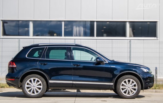 Volkswagen Touareg 3.0 V6 TDI 240k 4Motion Highline Toareg X 180kW AT / AJ NA SPLÁTKY / PROTIÚČET 2014 modrá