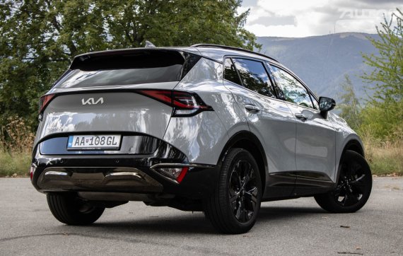 Kia Sportage 1.6 T-GDi Edícia Gold 30, 110kW, M6 / AJ NA SPLÁTKY / PROTIÚČET / 2024 šedá