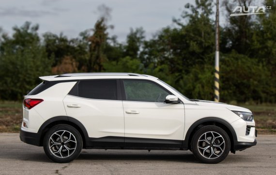 SsangYong Korando 1.5 Turbo e-XGI Style+ / 120kW / M6 / ZÁRUKA / AJ NA SPLÁTKY / PROTIÚČET 2020 bílá