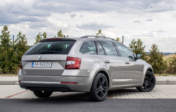 Škoda Octavia Combi 3 2.0 TDI Style 110kW AT/6 / AJ NA SPLÁTKY / PROTIÚČET 2018 šedá