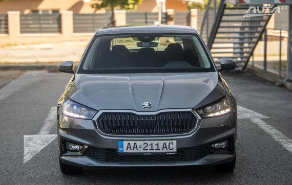 Škoda Fabia 1.0 TSI Style MT/6 81kW 2023 / AJ NA SPLÁTKY / PROTIÚČET 2023 šedá