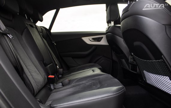 Audi Q8 50 3.0 TDI mHEV Quattro 210kw / AJ NA SPLÁTKY / PROTIÚČET / 2023 černá