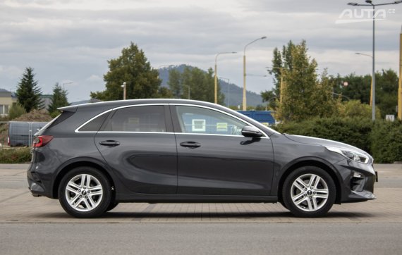 Kia Ceed 1.4 MPI Gold / 73kW / M6 / ZÁRUKA / AJ NA SPLÁTKY / PROTIÚČET 2019 šedá