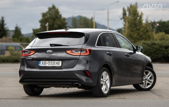 Kia Ceed 1.4 MPI Gold / 73kW / M6 / ZÁRUKA / AJ NA SPLÁTKY / PROTIÚČET 2019 šedá