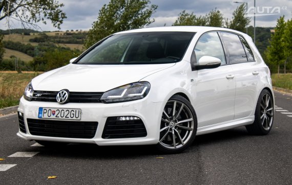 Volkswagen Golf 1.4 TSI / 118kW / M6 / ZÁRUKA / AJ NA SPLÁTKY / PROTIÚČET