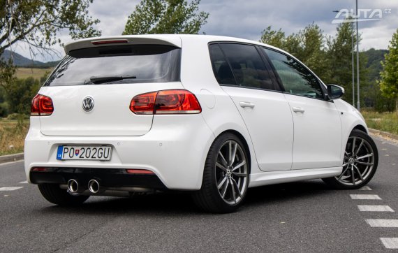 Volkswagen Golf 1.4 TSI / 118kW / M6 / ZÁRUKA / AJ NA SPLÁTKY / PROTIÚČET 2011 bílá