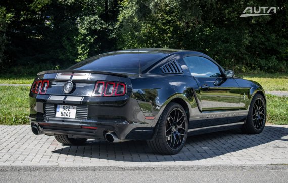 Ford Mustang V6 231kW RWD 2014 2014 černá