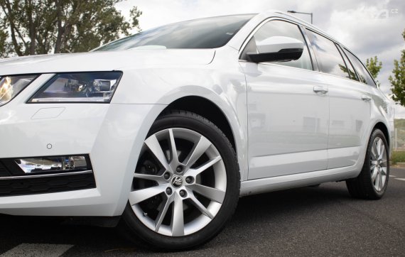 Škoda Octavia Combi 1.5 TSI DSG Style 2020 bílá