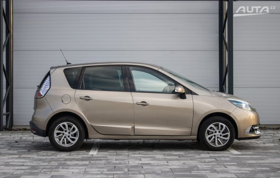 Renault MEGANE SCENIC X-MOD 1.5 dCi 81kW 2014 2014 hnědá