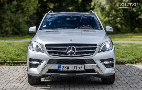 Mercedes-Benz ML 350 BLUETEC 4MATIC 2012 190kW 2012 šedá