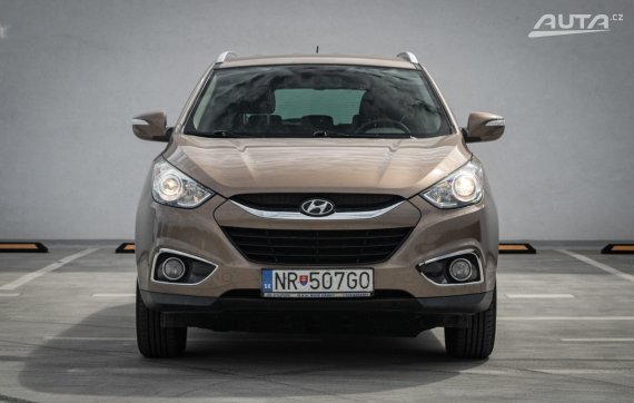 Hyundai ix35 2.0i DOHC D-CVVT GLS 4x4 A/T, 120kW, A6 / AJ NA SPLÁTKY / PROTIÚČET / 2012 hnědá