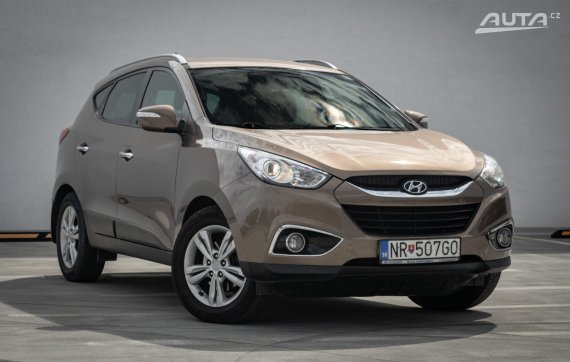 Hyundai ix35 2.0i DOHC D-CVVT GLS 4x4 A/T, 120kW, A6 / AJ NA SPLÁTKY / PROTIÚČET / 2012 hnědá