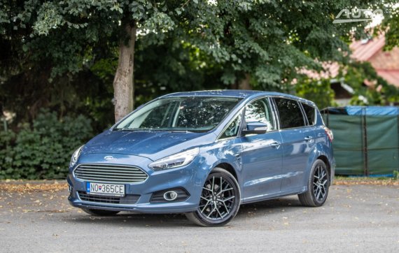 Ford S-Max 2.0 TDCi 176kW AT/8 2018 / AJ NA SPLÁTKY / PROTIÚČET 2018 - hlavní pohled