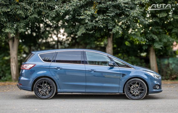Ford S-Max 2.0 TDCi 176kW AT/8 2018 / AJ NA SPLÁTKY / PROTIÚČET 2018 modrá