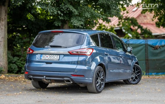 Ford S-Max 2.0 TDCi 176kW AT/8 2018 / AJ NA SPLÁTKY / PROTIÚČET 2018 modrá