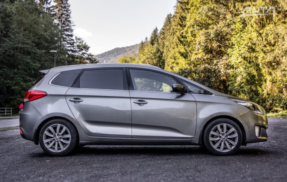 Kia Carens 1.7 CRDi 104kW MT/6 2017 / AJ NA SPLÁTKY / PROTIÚČET 2017 šedá