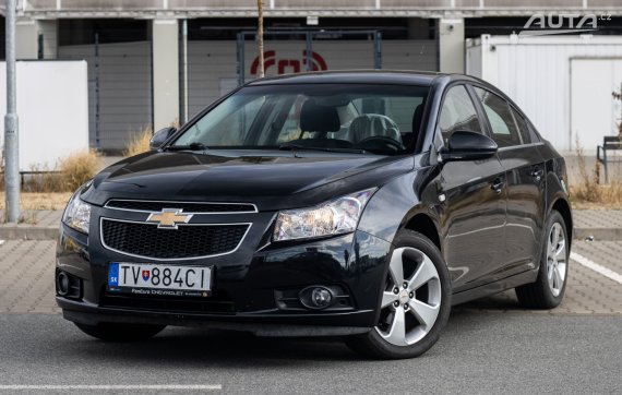 Chevrolet Cruze 1.8, 104kW (2012) / AJ NA SPLÁTKY / PROTIÚČET / 2012 - hlavní pohled