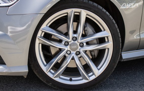 Audi A6 3.0 TDI quattro S tronic S line, 200kW (2014) / AJ NA SPLÁTKY / PROTIÚČET / 2014 šedá
