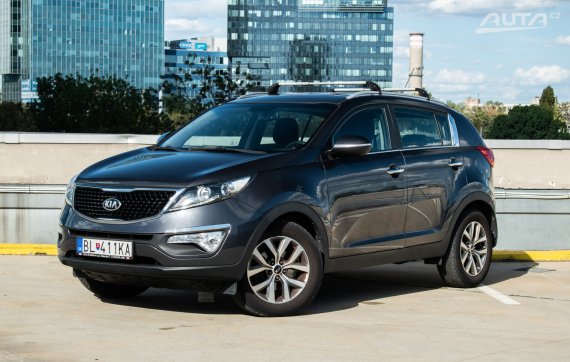 Kia Sportage 1.7 CRDi, 85kW (2015) / AJ NA SPLÁTKY / PROTIÚČET / 2015 - hlavní pohled