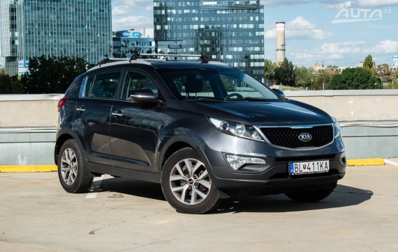 Kia Sportage 1.7 CRDi, 85kW (2015) / AJ NA SPLÁTKY / PROTIÚČET / 2015 šedá