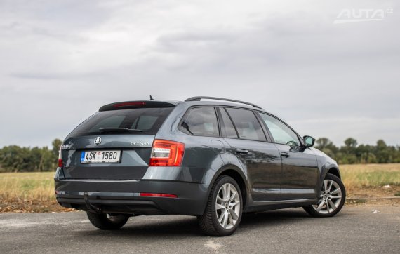 Škoda Octavia Combi 2018 82kW MT/5 2018 šedá